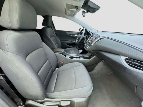 Used 2023 Chevrolet Malibu LT image 18