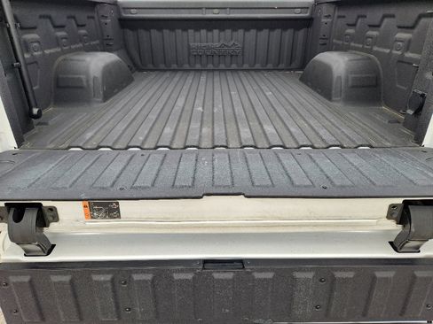 Used 2024 Chevrolet Silverado 1500 High Country w/ High Country Premium Package image 29