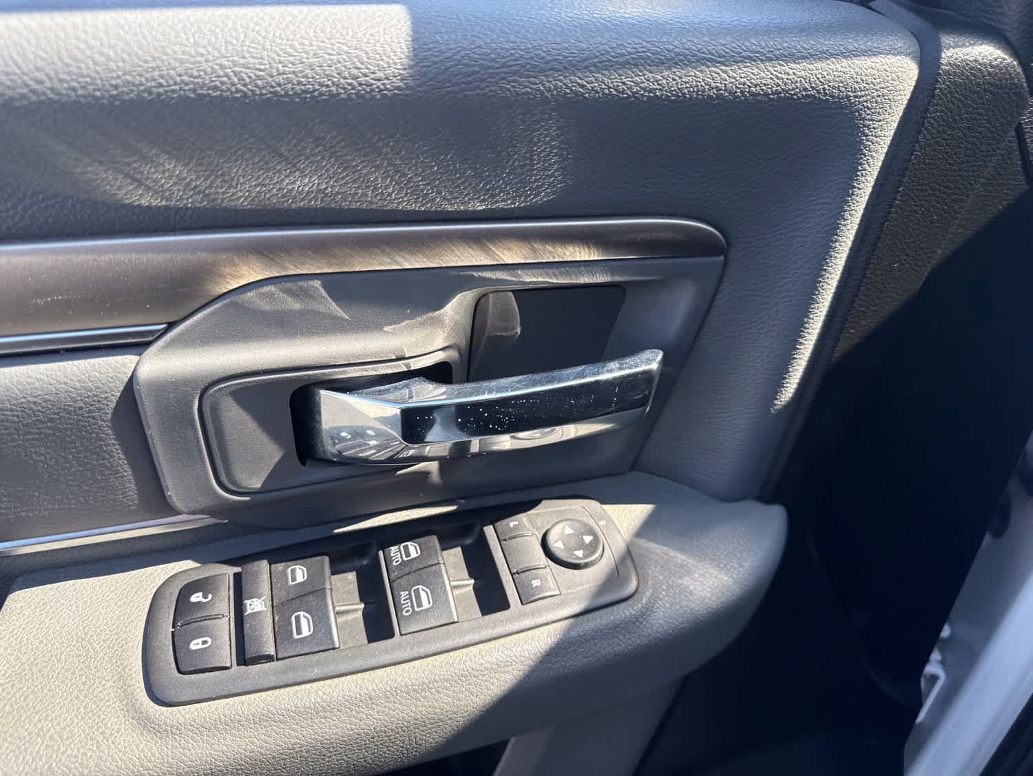 Used 2020 RAM 1500 Warlock w/ Electronics Group AWD/4WD image 17