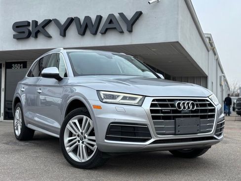 Used 2018 Audi Q5 Prestige w/ Prestige Package image 1