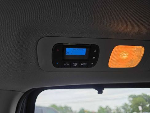 Used 2012 Honda Odyssey EX-L image 24