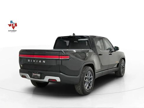 Used 2023 Rivian R1T Adventure image 5