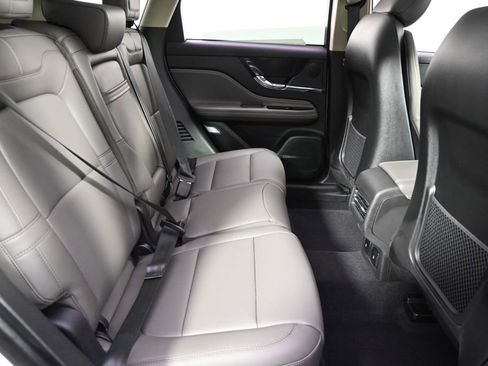 New 2026 Lincoln Corsair Premiere AWD/4WD image 18