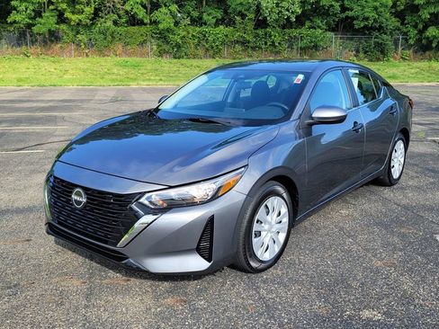 Used 2025 Nissan Sentra S FWD image 5
