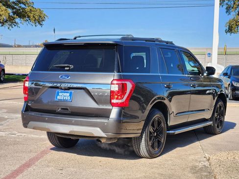 Used 2021 Ford Expedition XLT image 7