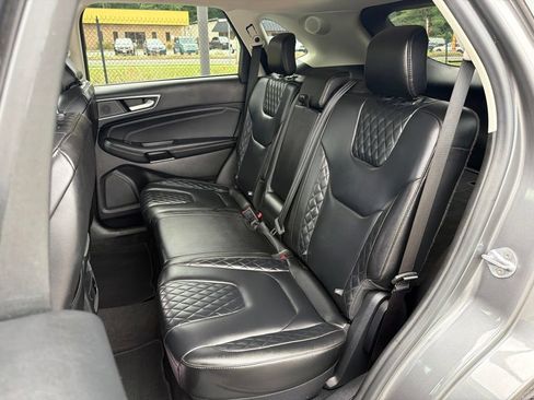 Used 2024 Ford Edge Titanium AWD/4WD image 19