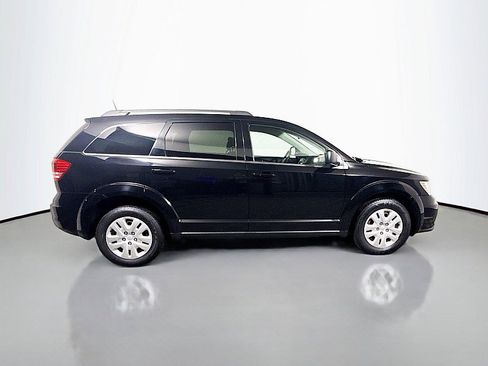 Used 2018 Dodge Journey SE image 8