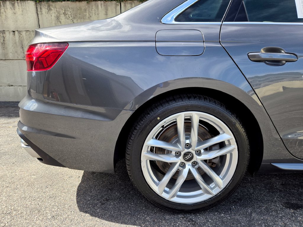 Used 2022 Audi A4 2.0T Premium Plus w/ Premium Plus Package AWD/4WD image 44