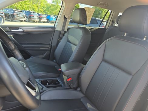Used 2024 Volkswagen Tiguan Wolfsburg Edition FWD image 14