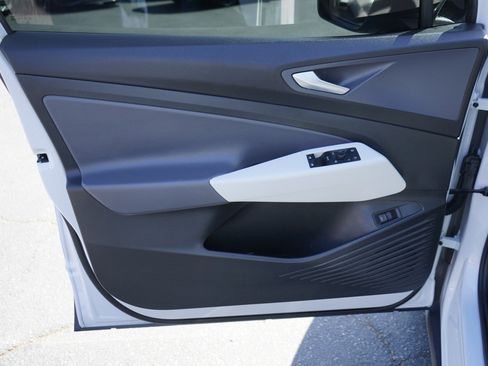 Used 2021 Volkswagen ID.4 1st Edition image 25