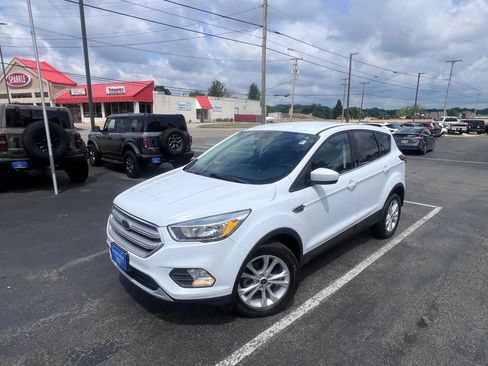 Used 2019 Ford Escape SE FWD image 13