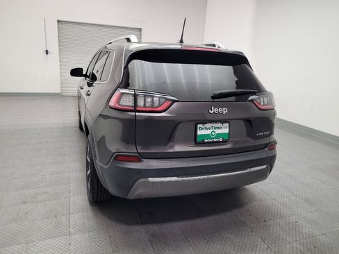 Used 2019 Jeep Cherokee Limited FWD image 6
