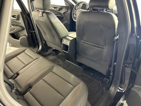 Used 2024 Chevrolet Trax RS w/ Driver Confidence Package FWD image 38