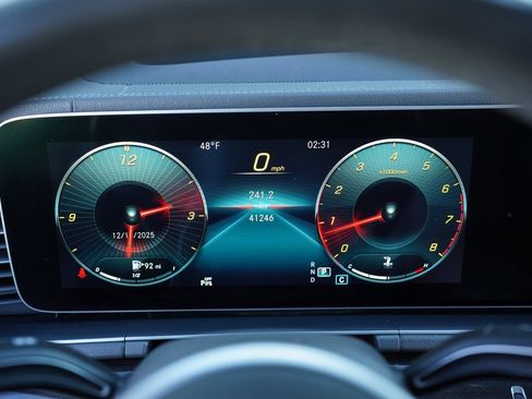 Used 2020 Mercedes-Benz GLE 350 w/ AMG Line Exterior image 26