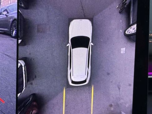 Used 2026 Genesis GV70 3.5T Sport Advanced image 32