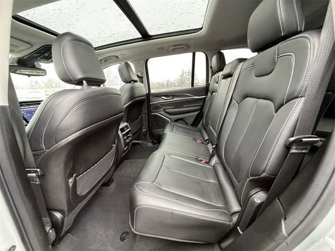 Used 2023 Jeep Grand Cherokee 4WD 4xe image 25