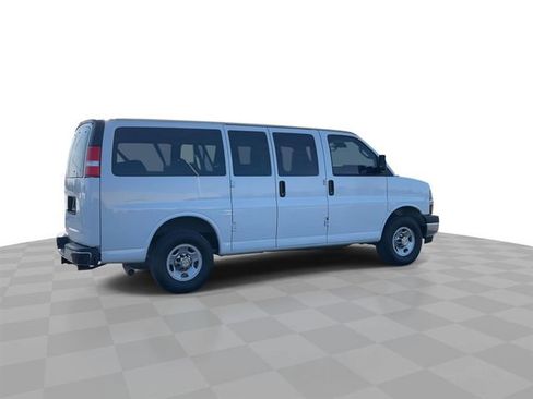 Certified 2024 Chevrolet Express 2500 LT w/ LT Preferred Equipment Group image 8
