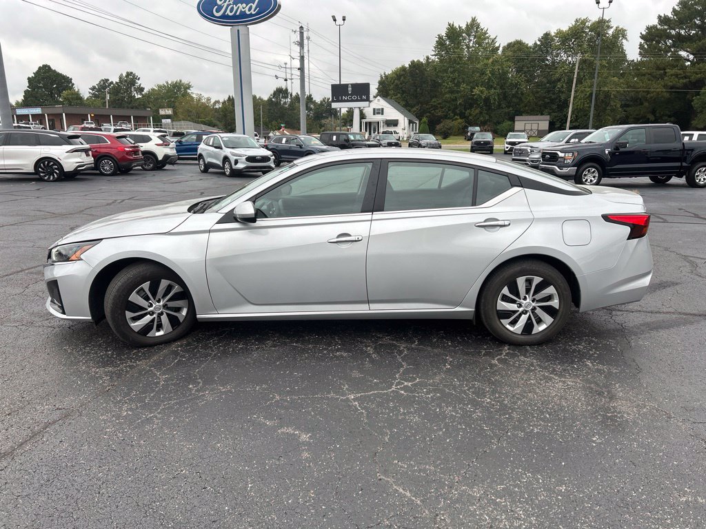 Used 2023 Nissan Altima 2.5 S FWD image 5