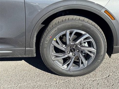 New 2026 Lincoln Corsair Premiere image 9