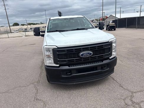 Used 2025 Ford F350 XL AWD/4WD image 4