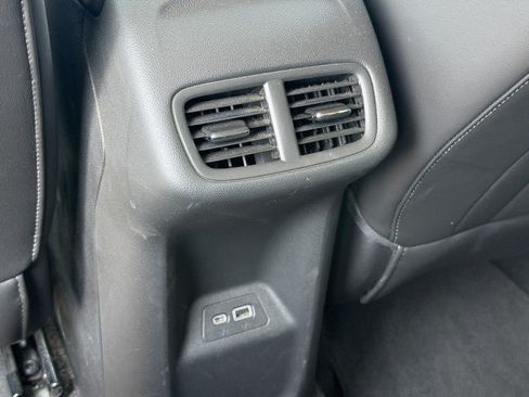 Used 2023 Buick Envision Preferred FWD image 32