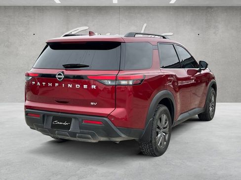 Used 2022 Nissan Pathfinder SV image 16