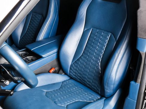 Used 2019 Lamborghini Urus image 15