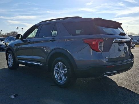 Used 2023 Ford Explorer XLT w/ Equipment Group 202A image 7