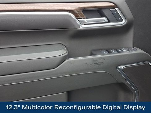 Used 2025 Chevrolet Silverado 1500 LT image 17