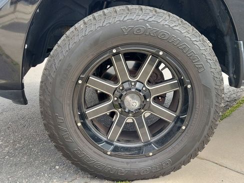 Used 2016 RAM 1500 Express image 17