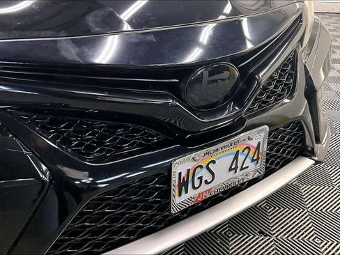 Used 2019 Toyota Camry XSE FWD image 29