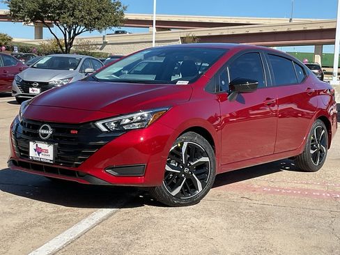 New 2025 Nissan Versa SR image 2