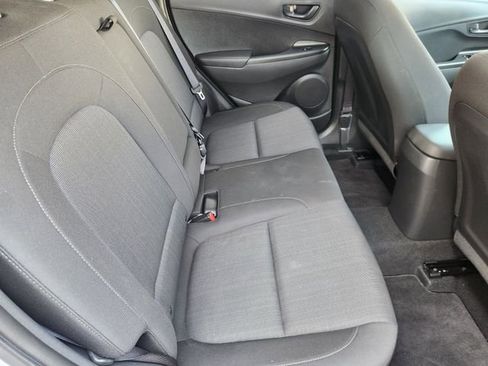Used 2022 Hyundai Kona SEL FWD image 32