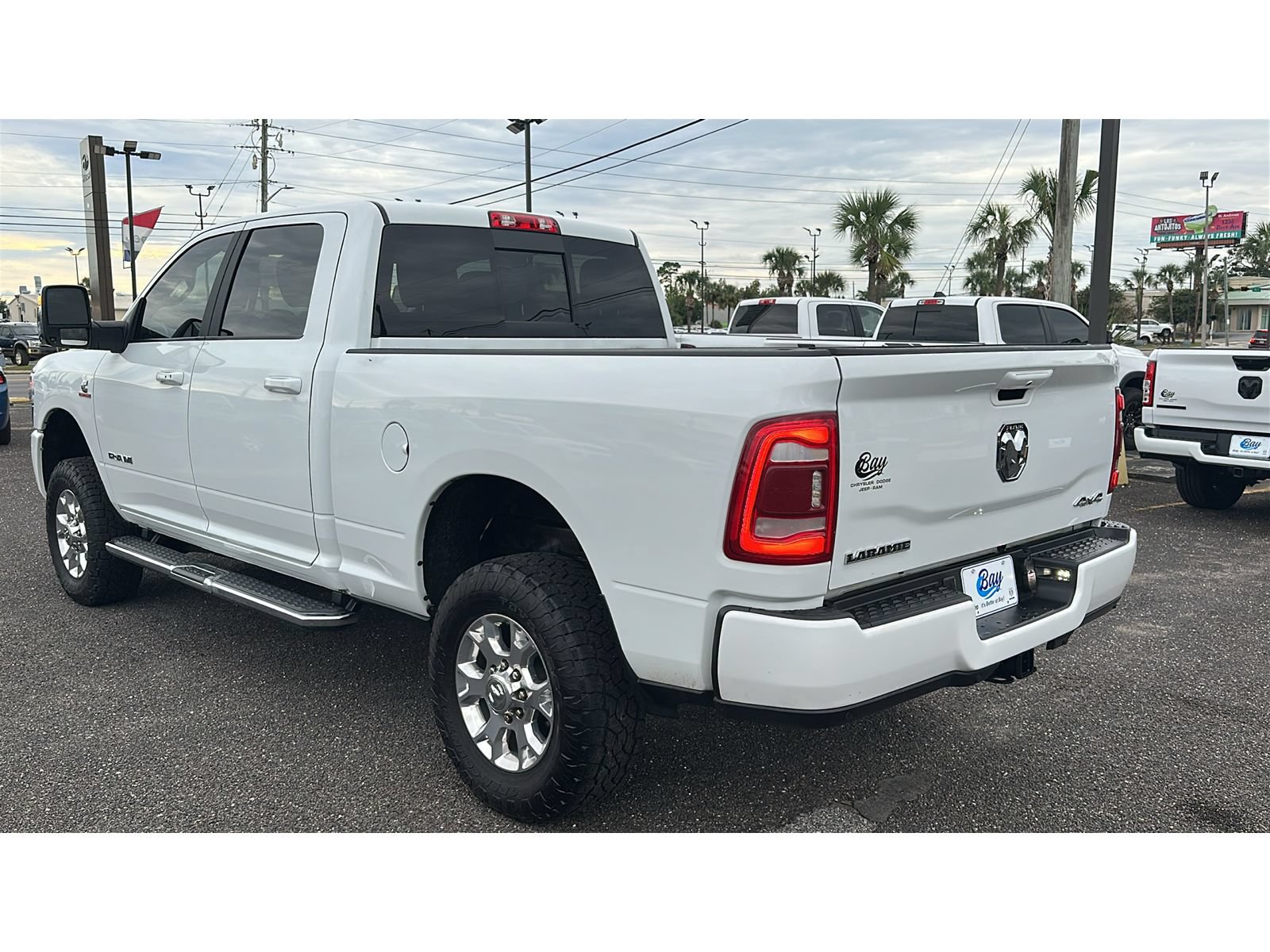 Used 2024 RAM 2500 Laramie AWD/4WD image 3