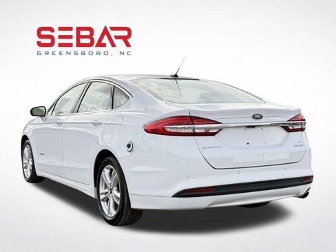 Used 2018 Ford Fusion SE w/ Equipment Group 602A FWD image 8