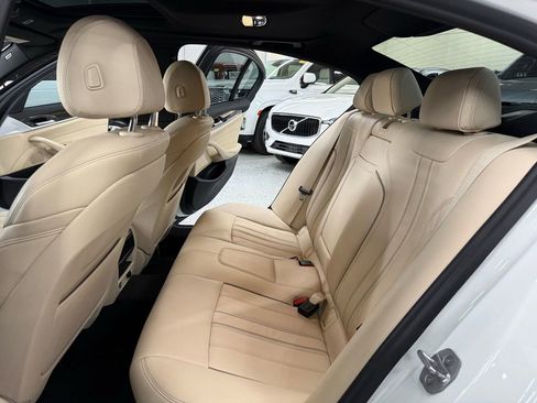 Used 2018 BMW 530i xDrive image 14