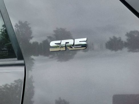 Used 2016 Toyota 4Runner SR5 RWD image 10