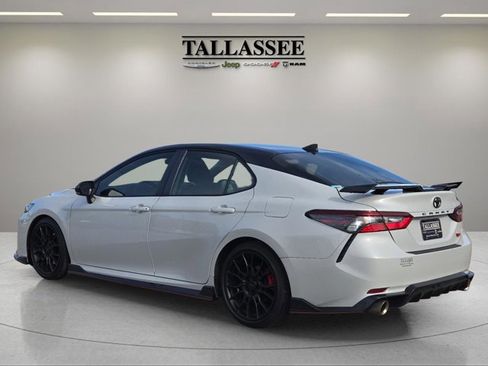 Used 2021 Toyota Camry TRD w/ TRD Package w/JBL Audio image 10