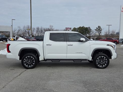 Used 2024 Toyota Tundra Limited image 6