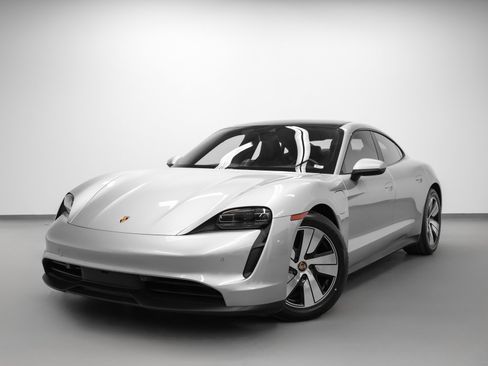 Used 2023 Porsche Taycan image 1