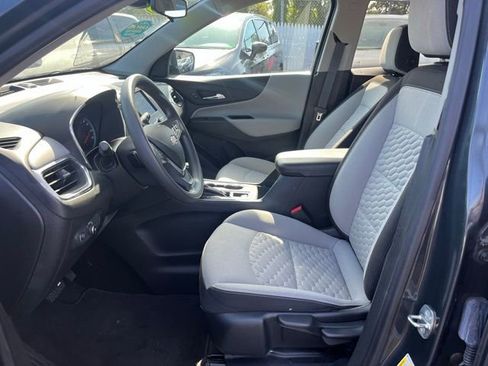 Used 2020 Chevrolet Equinox LS FWD image 13