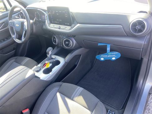 Certified 2025 Chevrolet Blazer LT image 28