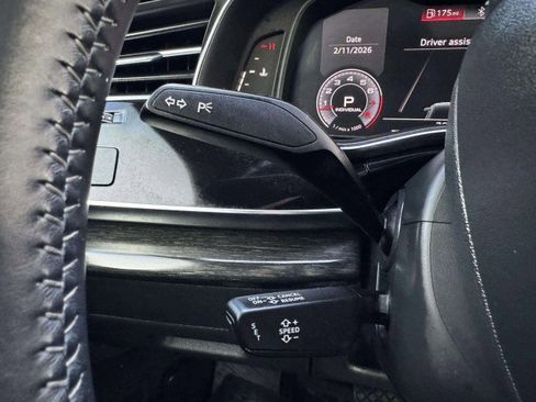 Used 2019 Audi Q8 Premium Plus w/ Premium Plus image 25