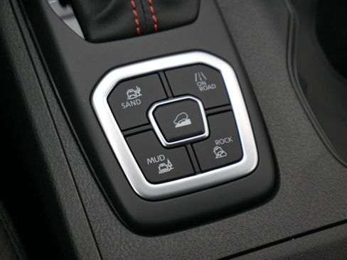 New 2026 Nissan Frontier PRO-4X w/ Pro Premium Package image 17