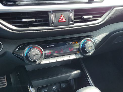 Certified 2023 Kia Forte GT-Line FWD image 25