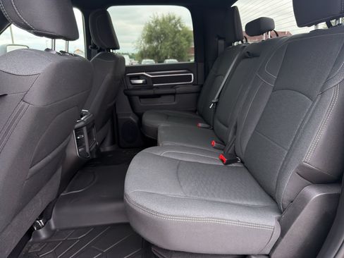Certified 2025 RAM 2500 Big Horn AWD/4WD image 29