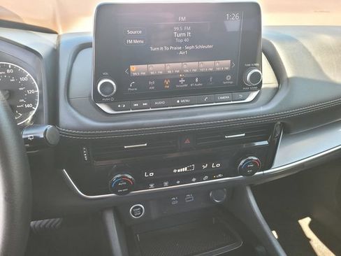 Certified 2023 Nissan Rogue SV FWD image 21