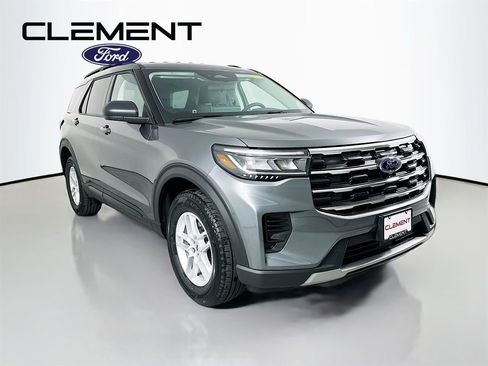 New 2026 Ford Explorer Active AWD/4WD image 3