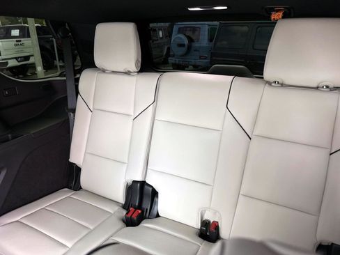 Used 2024 Cadillac Escalade Sport w/ LPO, ONYX Package AWD/4WD image 16
