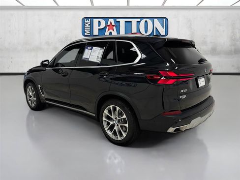 Used 2024 BMW X5 sDrive40i w/ Parking Assistance Package RWD image 5